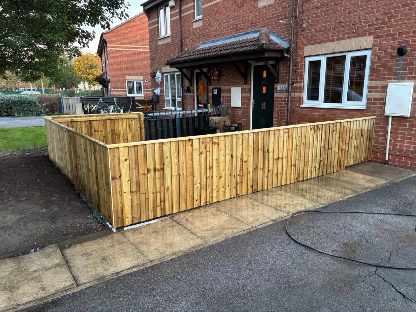 Closeboard front garden fence